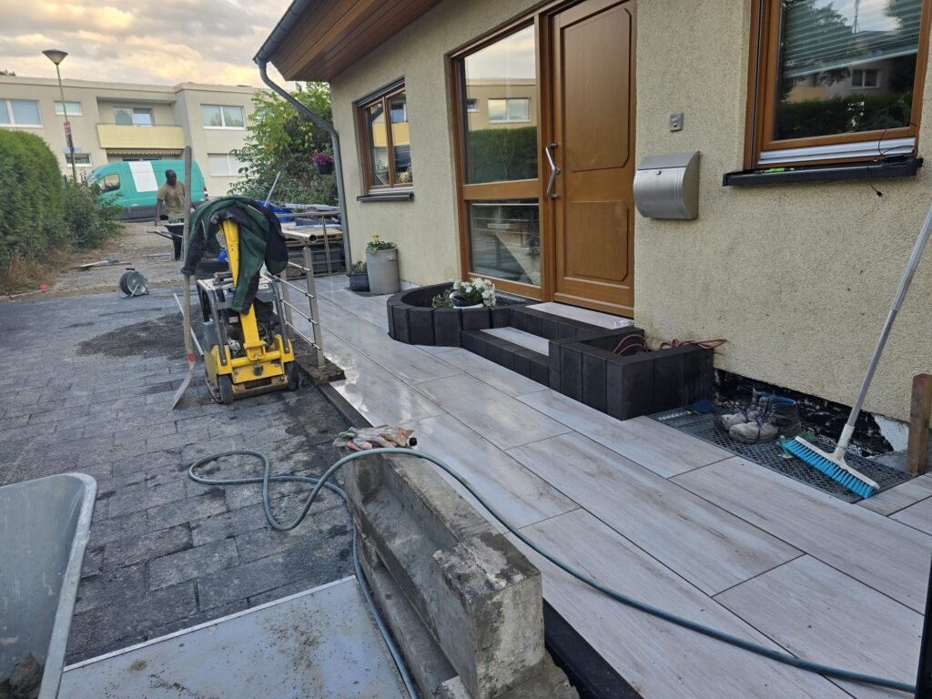 Neuer Eingang in Hohen Neuendorf